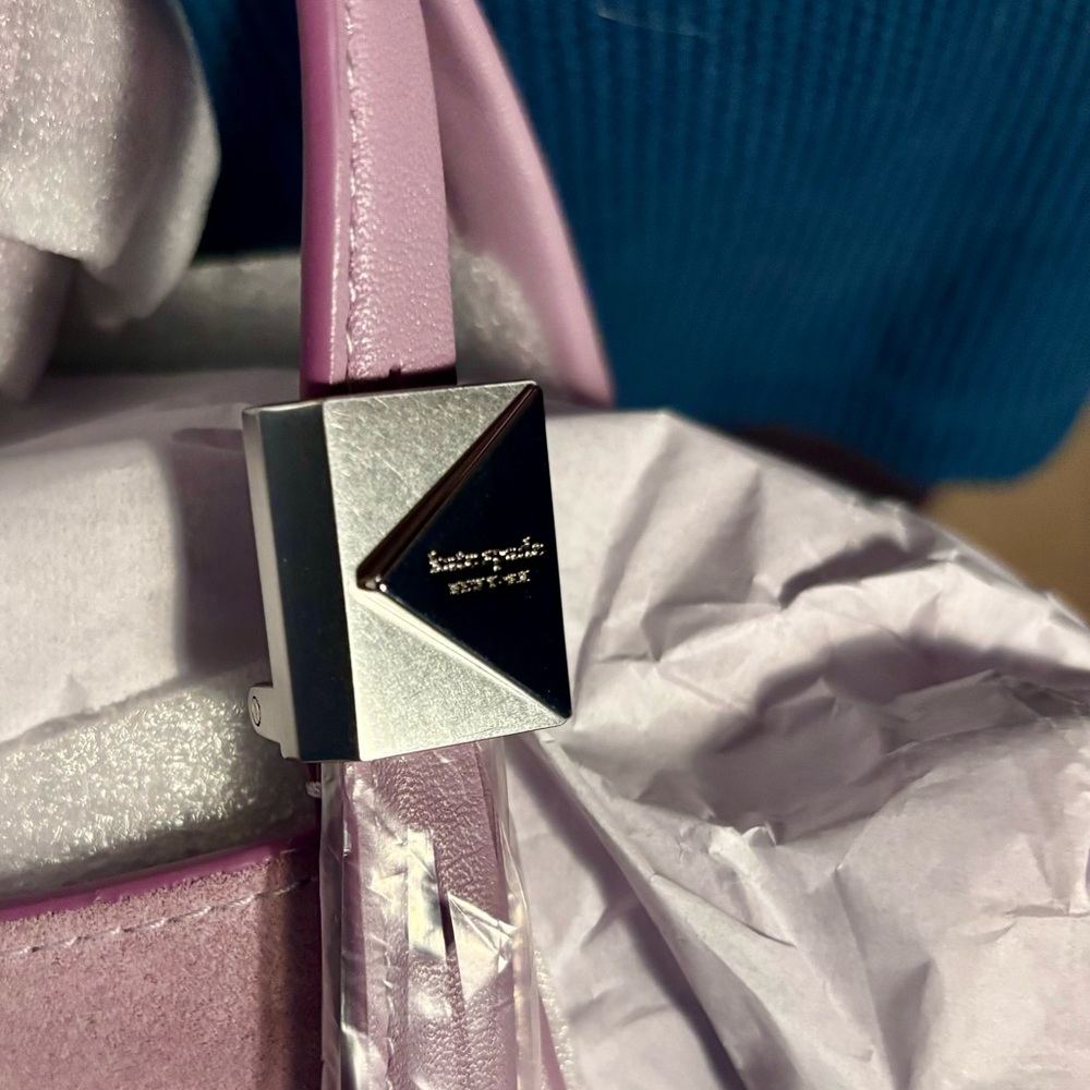 ♠️ KATE SPADE NWT Deco Tulip Small Suede Tote Bag with dust bag /packaging - Picture 7 of 16